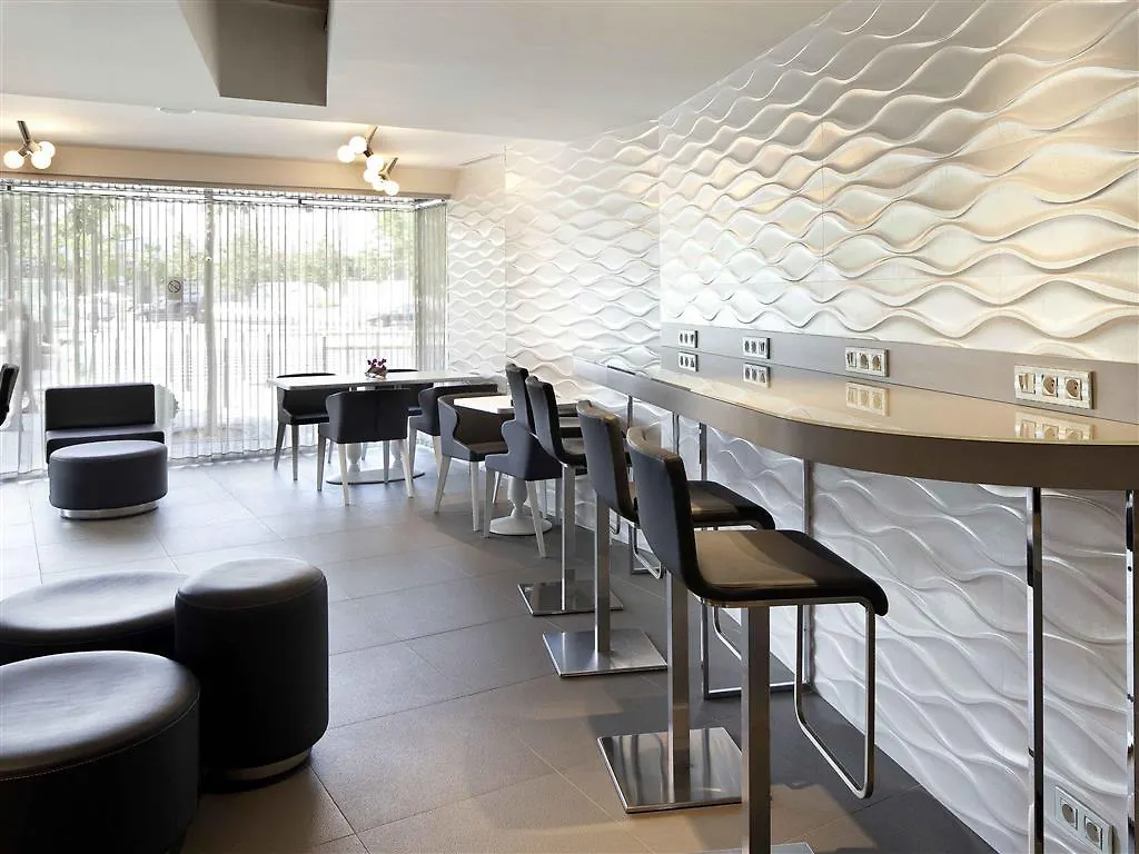 Mercure Paris Vaugirard Porte De Versailles France