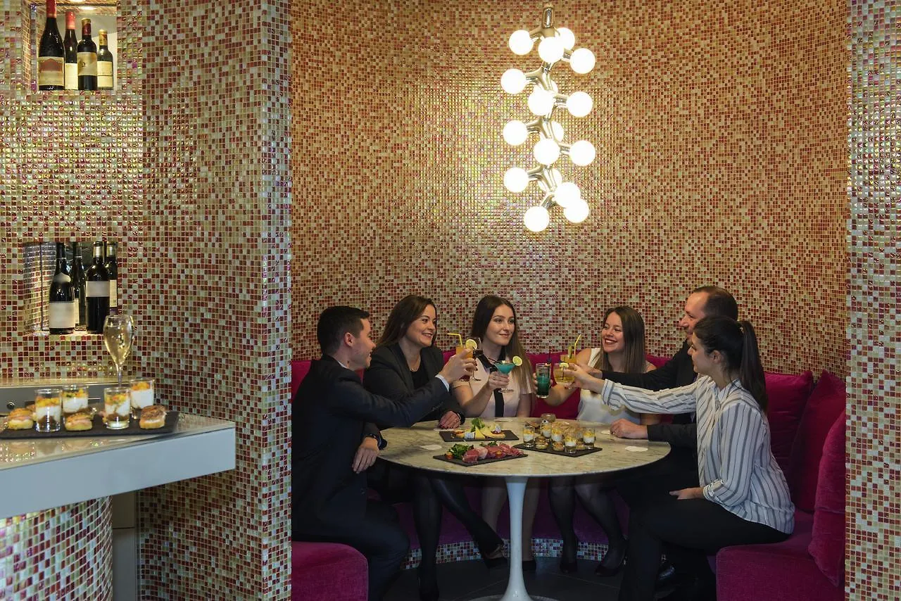 **** Hotel Mercure Paris Vaugirard Porte De Versailles France