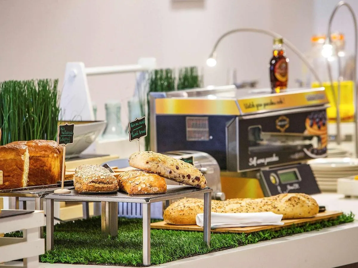 Mercure Paris Vaugirard Porte De Versailles 4*,