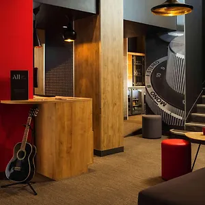 Hotel Ibis Gare De L Est 10eme